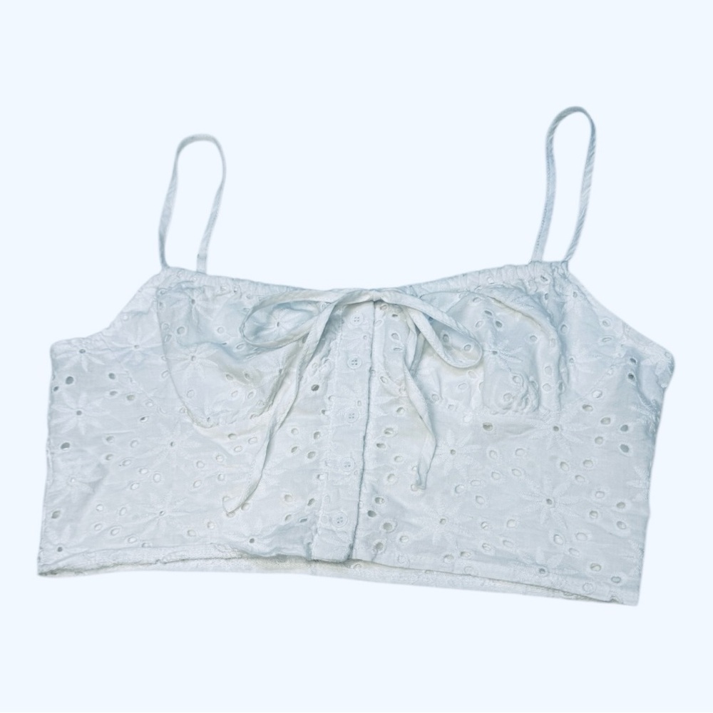 White Sleeveless Tie Front Camisole EUC BOX31